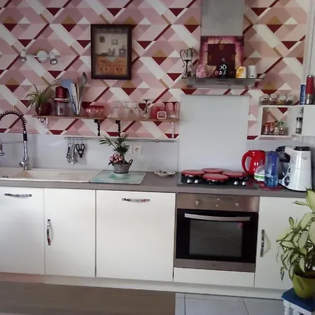 ホームステイ 2 Avec Lit Double Dans Pavillon, Chez Lilyanne Tonnay-Charente
